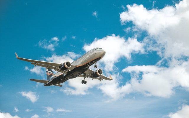 How to Find a Cheap Flight: A Complete Guide 1 alexey starki 91ykdj2WQeg unsplash