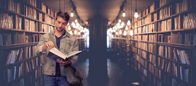 5 Tips for Finding a Job as a College Student 1 student 4369850 640 1
