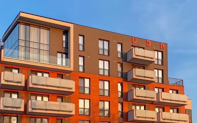 Easy property investment mistakes and how you can avoid them 1 georgiana andreca us5QBCEvQ4 unsplash